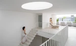 Nhà 'tản bộ' gây ấn tượng với thiết kế theo chiều dọc