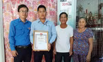 Anh Mai Minh Thành (thứ 2 từ trái sang). ảnh CTV