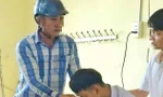 Bảy học sinh cấp 3 nhập viện vì hút thuốc lá điện tử