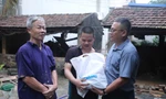 Đưa những nhu yếu phẩm đầu tiên của bạn đọc Tiền Phong về với vùng lũ Thái Nguyên