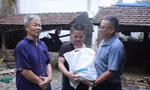 Đưa những nhu yếu phẩm đầu tiên của bạn đọc Tiền Phong về với vùng lũ Thái Nguyên