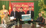 Báo Tiền Phong và Ngân hàng BIDV trao quà tại Trung tâm Điều dưỡng Thương binh Thuận Thành