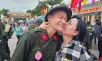 Phút giây xúc động của hàng nghìn thanh niên miền Tây lên đường nhập ngũ