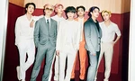 Dua Lipa “hụt” No.1 đầu tiên trong sự nghiệp, fan lo lắng điều tương tự sẽ xảy ra với BTS