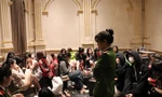 Hà Nội: Cảnh sát test ma túy với hơn 230 người có mặt tại quán karaoke lúc rạng sáng 