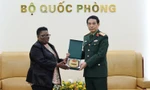 Đại tướng Phan Văn Giang chúc mừng thành tựu công nghiệp quốc phòng của Nam Phi