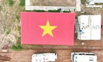 Công binh Việt Nam sơn cờ Tổ quốc gần 100m2 tại căn cứ Highway chào mừng Quốc khánh