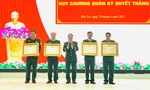 Trao Huy chương Quân kỳ Quyết thắng tặng 5 quân nhân Biên phòng