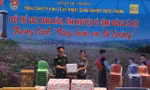 Ban tổ chức chương trình tặng sách,đồ dùng học tập, chiếu, thảm nằm cho học sinh 2 điểm trường Nà Sáng và Khuổi Kẹn thuộc xã Minh Sơn, Bắc Mê, Hà Giang