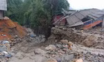 Hàng trăm ngôi nhà bị sập hỏng hoàn toàn vì mưa lũ những ngày qua tại Yên Bái 