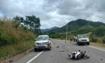 Ô tô biển xanh va chạm với xe máy, 2 người thương vong