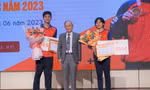 ĐH Duy Tân vinh danh hai sinh viên giành huy chương vàng tại SEA Games 32