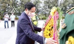 Thủ tướng Phạm Minh Chính dâng hương tưởng niệm các liệt sỹ Gạc Ma