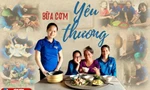 Tháng Bảy tri ân: Những bữa cơm cùng màu áo xanh nghĩa tình