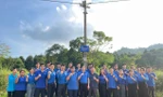 Đoàn viên thanh niên tham gia thắp sáng đường quê, cải thiện an sinh xã hội