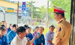 Đoàn viên thanh niên tích cực tham gia tuyên truyền luật An toàn giao thông