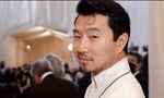 Mặc kệ thiên hạ tạo 7749 kiểu dáng, "Shang-Chi" đến thảm đỏ Met Gala để "tấu hài" là chính