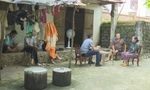 Nhiều hộ dân bị cắt, giảm gạo cứu đói