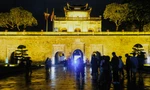 'Chạm vào quá khứ' với tour đêm 'Giải mã Hoàng thành Thăng Long'