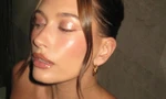 Xu hướng makeup hứa hẹn khuấy đảo Hè này: Vibe sương sương gợi cảm