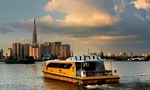 Ý tưởng Staycation cho kỳ nghỉ lễ: Du ngoạn trên Waterbus, nghỉ tại khách sạn kiểu Pháp