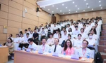 Le directeur de l'Université de médecine de Hanoi envoie un message aux majors de promotion et aux excellents étudiants
