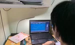 Đề xuất bỏ chính sách cho học sinh, sinh viên vay tiền mua máy tính học trực tuyến