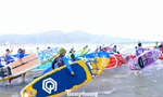 Chèo SUP nở rộ trên biển, Đà Nẵng khuyến cáo người chơi 