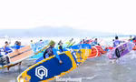 Chèo SUP nở rộ trên biển, Đà Nẵng khuyến cáo người chơi 