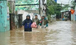 Đà Nẵng mưa lớn, có chỗ ngập sâu cả mét, người dân tiếp tục sơ tán