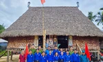 Cầu nối đưa công nghệ số đến gần hơn với người dân vùng cao