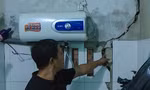 Người dân bất an vì bờ kè sạt lở gây nứt nhà