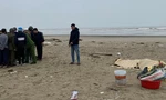 Đi tập thể dục, người dân phát hiện thi thể nữ giới dạt vào bờ biển Hà Tĩnh