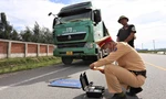 Xử lý xe ‘Hổ vồ’ chở vượt tải trọng gần 50%, nhiều tài xế quay đầu né kiểm tra