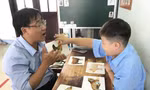 Những lớp học 1 - 1 của thầy Việt giúp nhiều học trò tự kỉ hòa nhập, học tập ở những ngôi trường bình thường