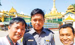 Tác giả và cảnh sát Aung tại bang Kayin
