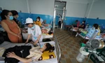 Dịch sốt xuất huyết tăng nhanh đang gây áp lực lên hệ thống điều trị. Ảnh: Phạm Nguyễn 