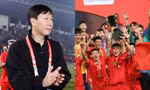 HLV Kim Sang Sik thực hiện lời hứa, cầu thủ ĐT Việt Nam ăn mừng vô địch AFF Cup 2024