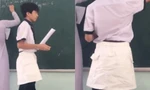 Nam sinh bị rách quần nhưng lại được gọi lên bảng, cách "chữa cháy" khiến cả lớp phì cười