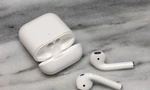 Apple giảm giá AirPods 2 sau khi ra mắt AirPods 3, ngừng bán bản sạc không dây