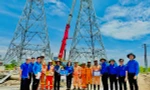 Bí thư Đoàn Khối Doanh nghiệp T.Ư thăm công nhân thi công đường dây 500kV mạch 3