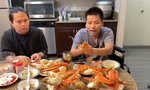 Hành trình kéo chân của YouTuber Khoa Pug: Mua cua hoàng đế về ăn mừng sau khi cao thêm 1 cm