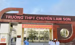 Thí sinh thi vào THPT chuyên Lam Sơn (Thanh Hóa) phúc khảo từ 1 điểm lên 9 điểm
