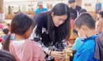 Choco Trúc Phương và Vĩnh Thích Ăn Ngon tham gia thiện nguyện, ủng hộ trẻ em vùng cao