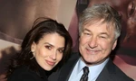 Alec Baldwin đón con thứ 8 ở tuổi 64