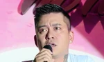 Tuấn Hưng liên tục khóc trong đêm nhạc ở ban công 