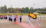 Đại biểu Cháu ngoan Bác Hồ vào Lăng viếng Chủ tịch Hồ Chí Minh