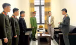 Bắt trưởng ban quản lý rừng phòng hộ ở Nghệ An