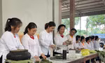 Bí quyết làm bánh lá gai của người Thổ