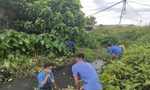 'Áo xanh' nạo vét kênh mương trước mùa mưa lũ